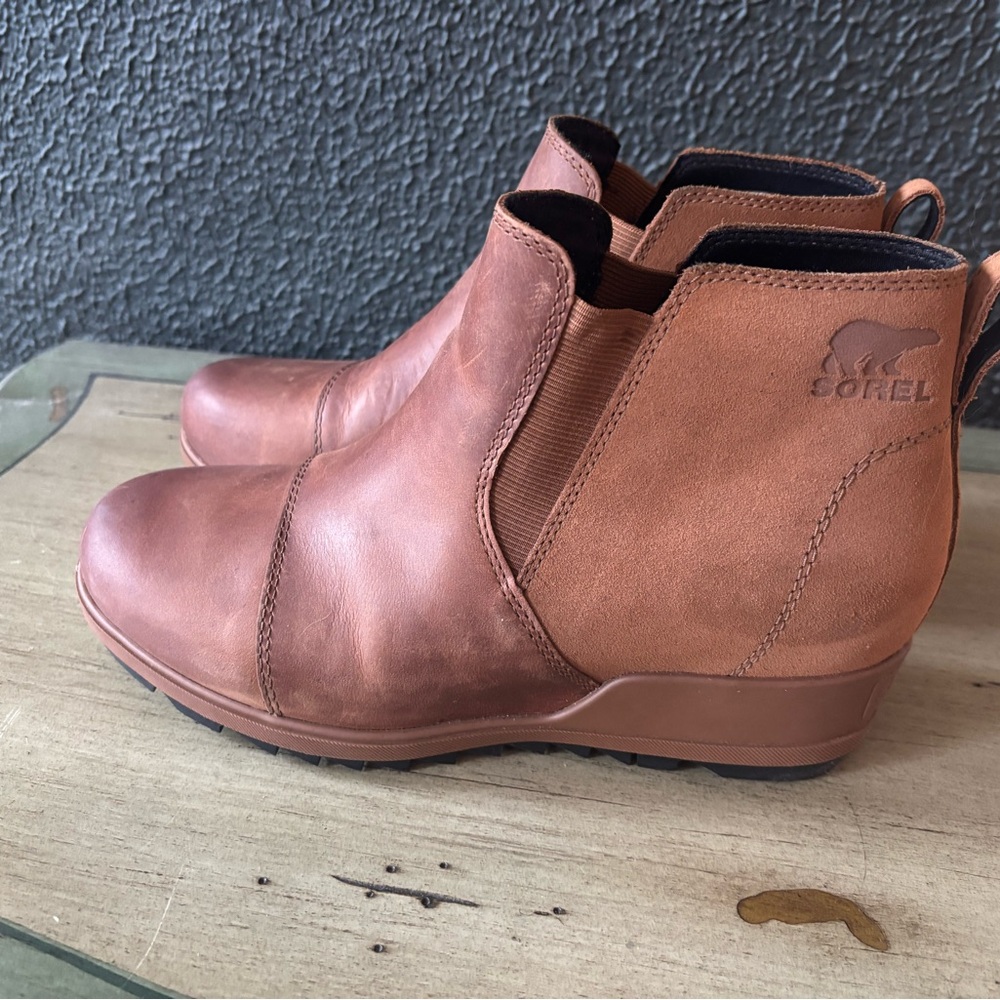 Sorel Women's Tan Ankle Wedge Boots